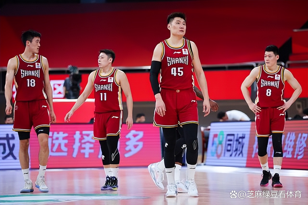 浙江稠州迎CBA常规赛关键赛；集结日更衣室发声；球迷炸锅；赛程密集仍需轮换的简单介绍