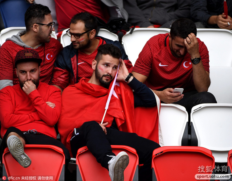 九游体育德国杯赛程吃紧；尤文图斯加时末段遗憾出局；引发热议；轮换策略成焦点的简单介绍